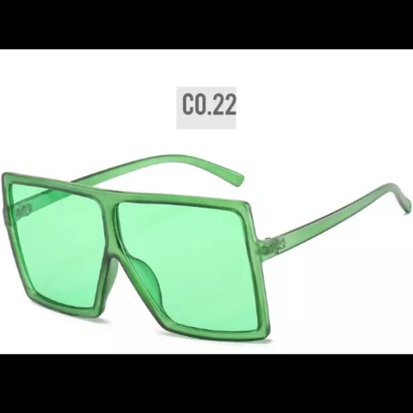 Vintage oversized sunglasses - Picture 5 of 5